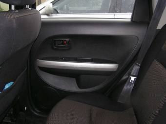 2003 Toyota ist Pictures