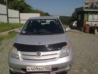 2003 Toyota ist Photos