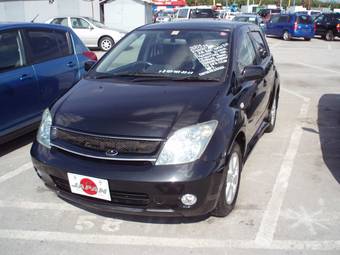 2003 Toyota ist Photos