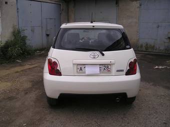 2003 Toyota ist Photos