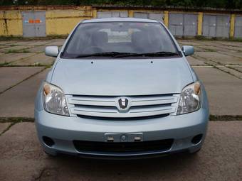 2003 Toyota ist Pictures