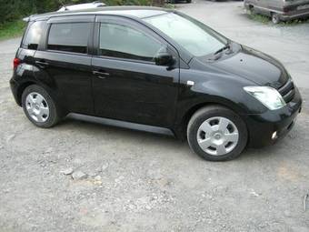 2003 Toyota ist Pictures