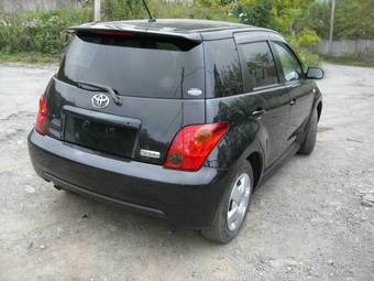 2003 Toyota ist Photos