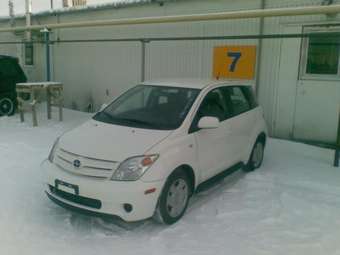 2004 Toyota ist