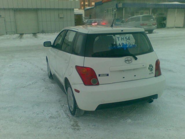 2004 Toyota ist