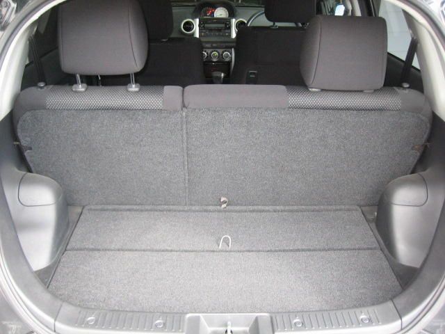 2004 Toyota ist