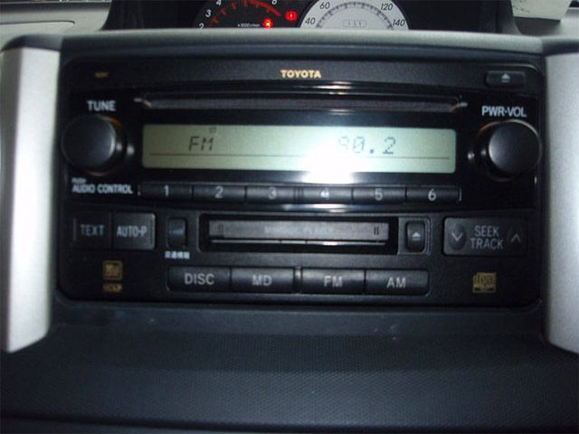 2004 Toyota ist