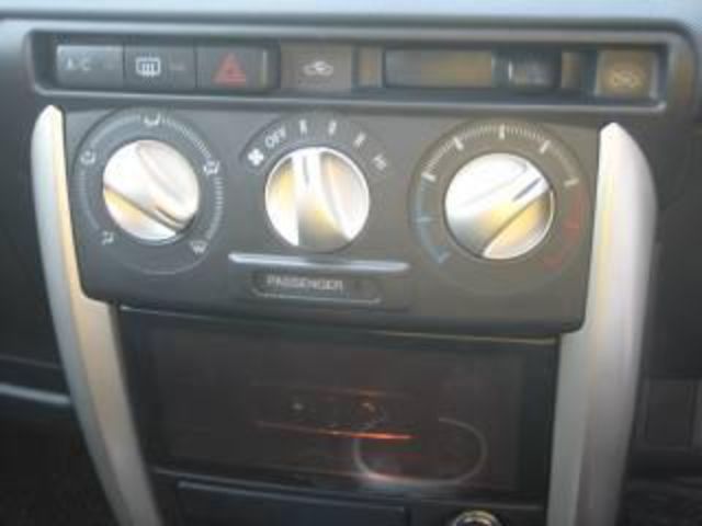 2004 Toyota ist