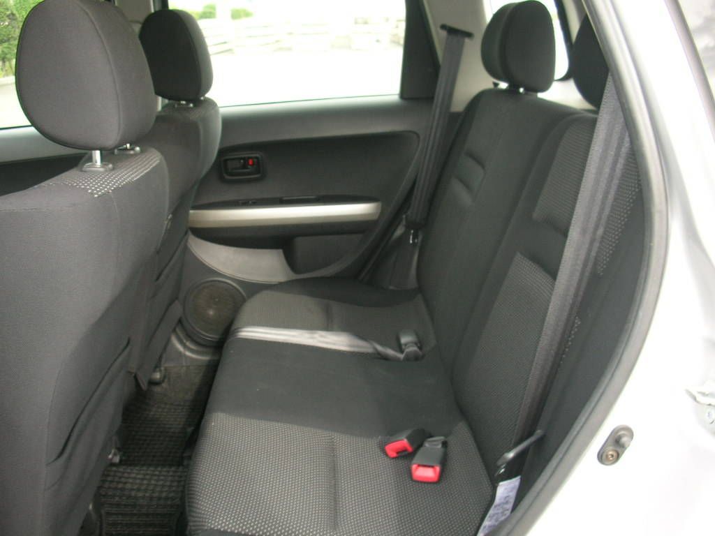 2004 Toyota ist