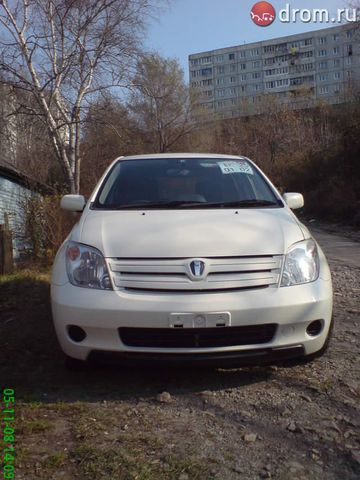 2004 Toyota ist