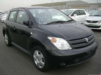 2004 Toyota ist
