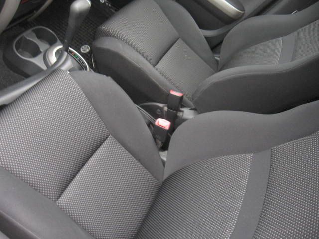 2004 Toyota ist