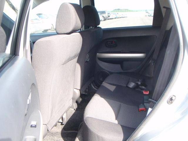 2004 Toyota ist