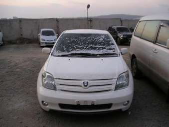 2004 Toyota ist Pictures