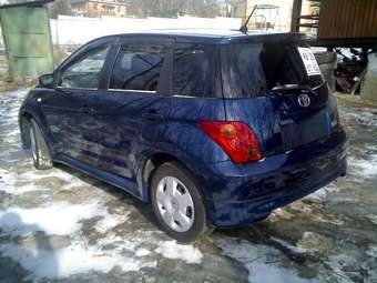2004 Toyota ist Pics