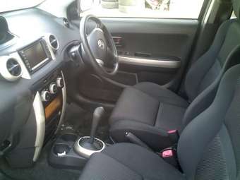 2004 Toyota ist Pictures