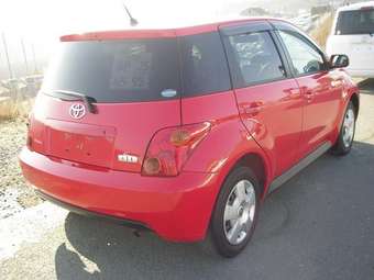 2004 Toyota ist Pictures