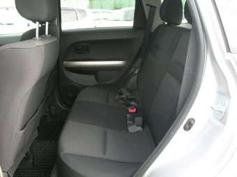2004 Toyota ist Photos