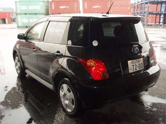 2004 Toyota ist Pictures