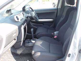 2004 Toyota ist Pictures