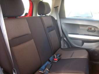 2004 Toyota ist Pics