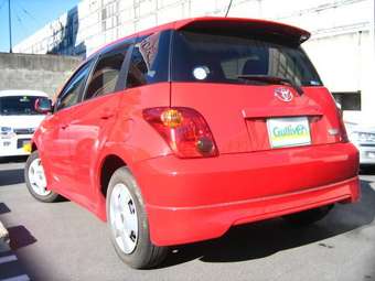 2004 Toyota ist Pictures