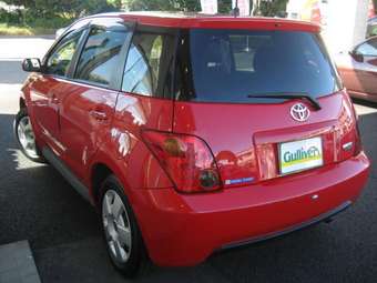 2004 Toyota ist Pictures