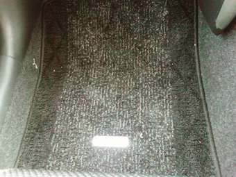 2004 Toyota ist Photos