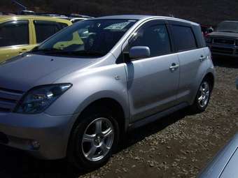 2004 Toyota ist For Sale
