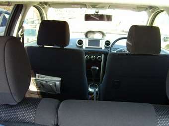 2004 Toyota ist Images