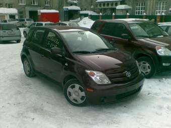 2004 Toyota ist Pictures