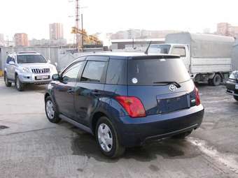 2004 Toyota ist Pictures