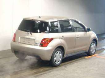2004 Toyota ist Pictures