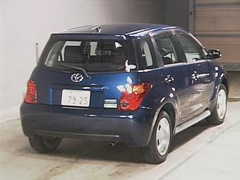2004 Toyota ist Pictures