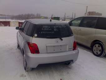 2004 Toyota ist Pictures