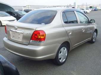 2004 Toyota ist Wallpapers