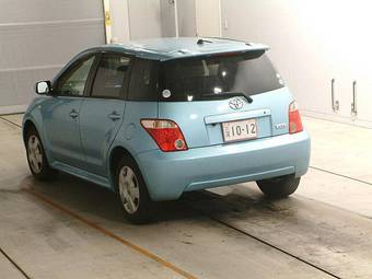 2004 Toyota ist Pictures