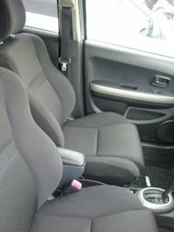 2004 Toyota ist Photos