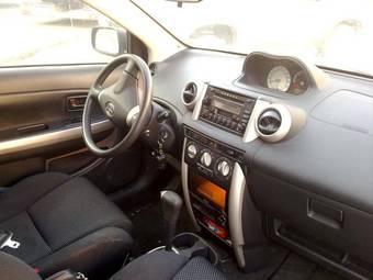 2004 Toyota ist Pics