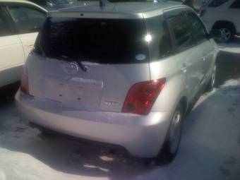 2004 Toyota ist Photos