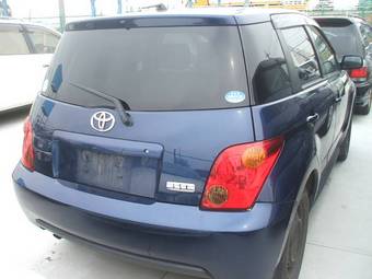 2004 Toyota ist Pictures