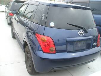 2004 Toyota ist Wallpapers