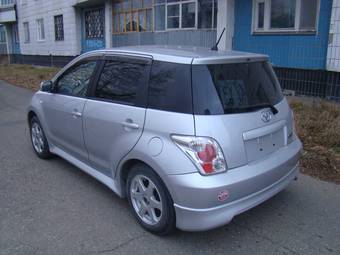 2004 Toyota ist Pictures