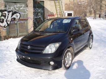 2004 Toyota ist Pictures