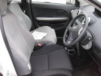 2004 Toyota ist Pictures