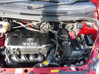 2004 Toyota ist Pics