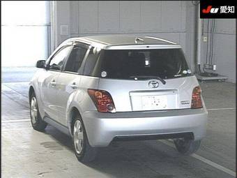 2004 Toyota ist Pictures