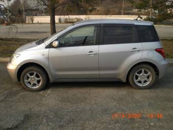 2004 Toyota ist Pictures