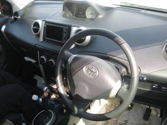 2004 Toyota ist Pictures