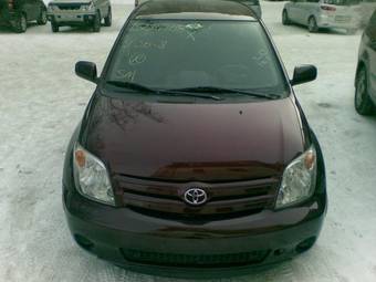 2004 Toyota ist Pictures